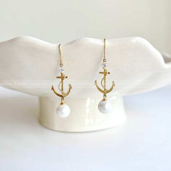 Anchor Pearl Earring
